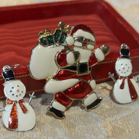 HOLIDAY🎄🎄SANTA Enamel Brooch and SNOWMAN Earrings - Picture 1 of 8